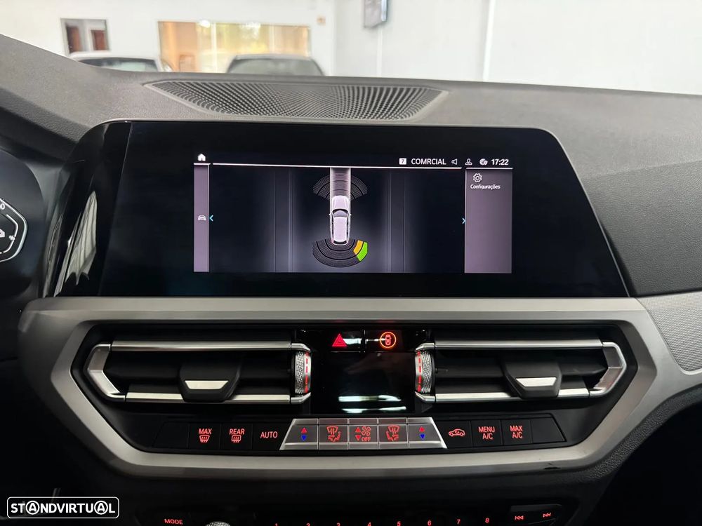 BMW 330 e Touring Pack M Auto - 38