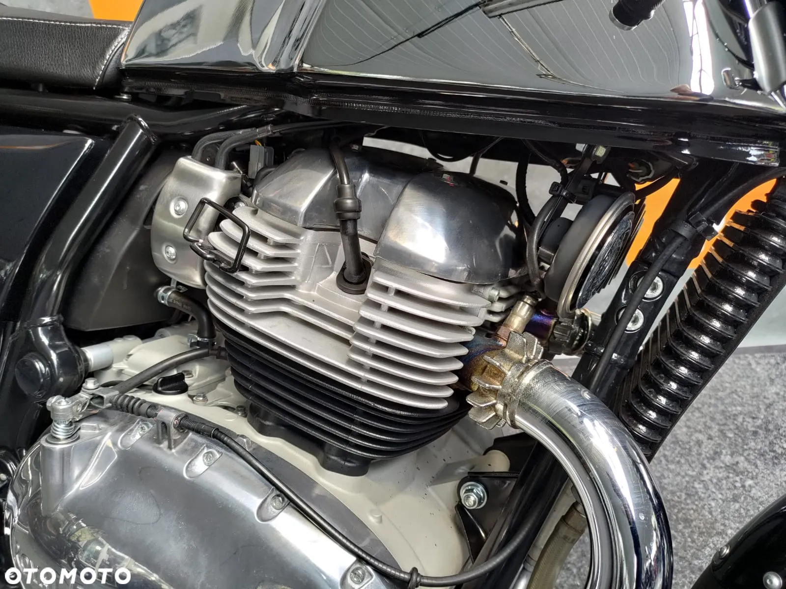 Royal Enfield Continental - 23