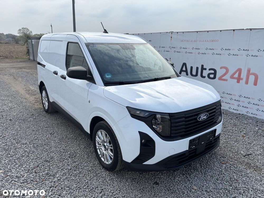 Ford Transit Courier - 1