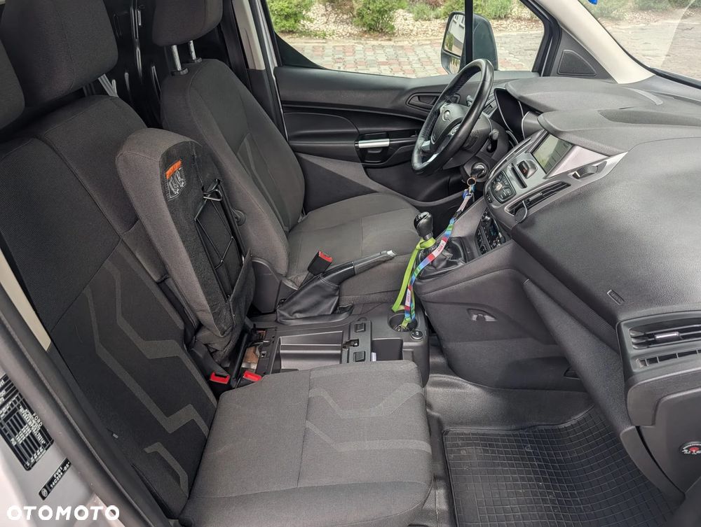 Ford Transit Connect - 25