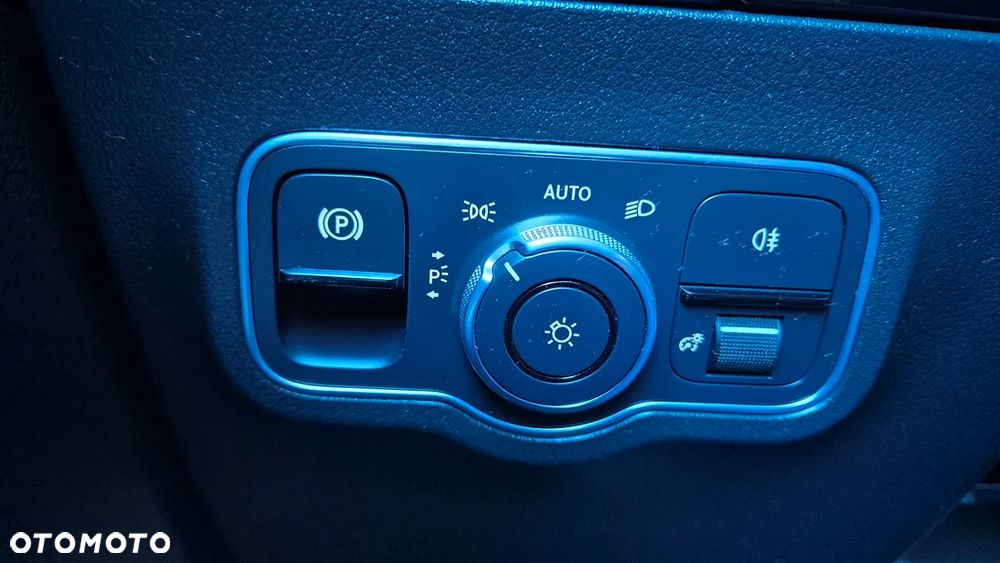 Mercedes-Benz Klasa B 180 Progressive 7G-DCT - 18