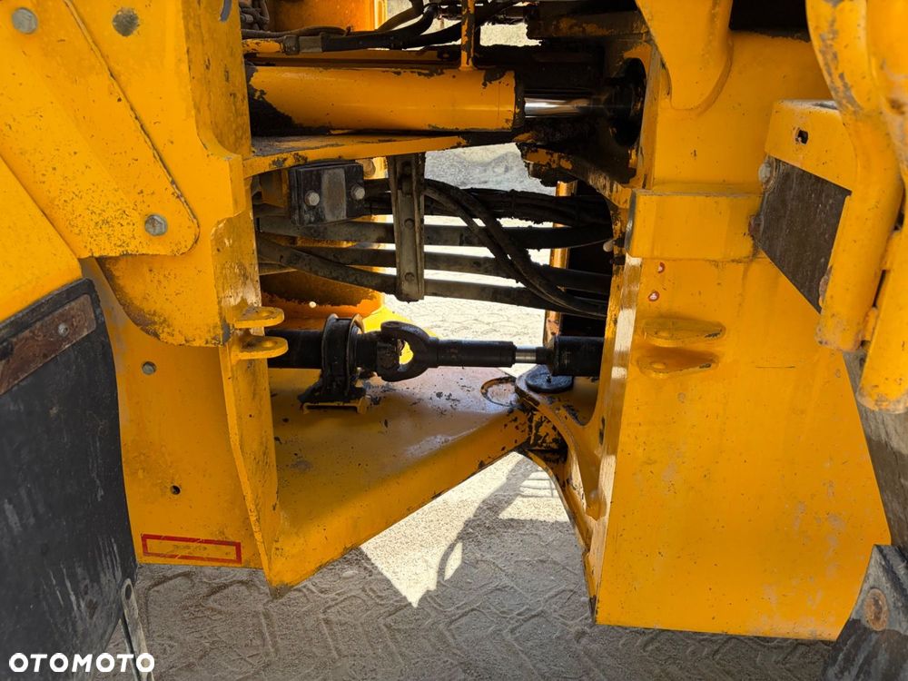 JCB 436 4X4 - 26