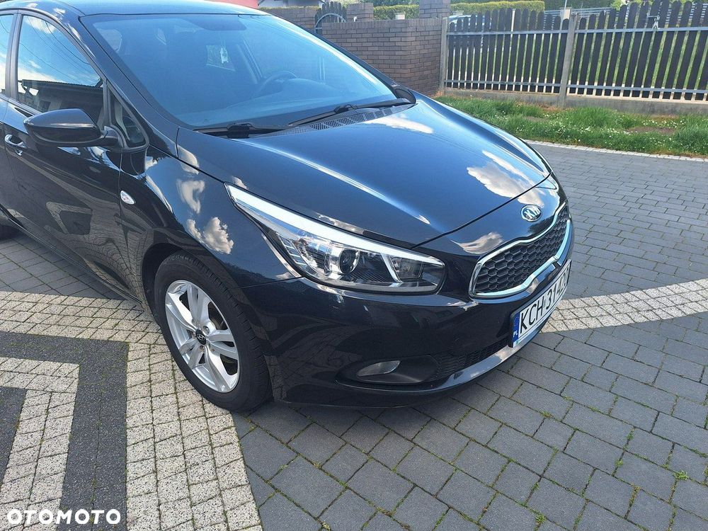 Kia Ceed - 22
