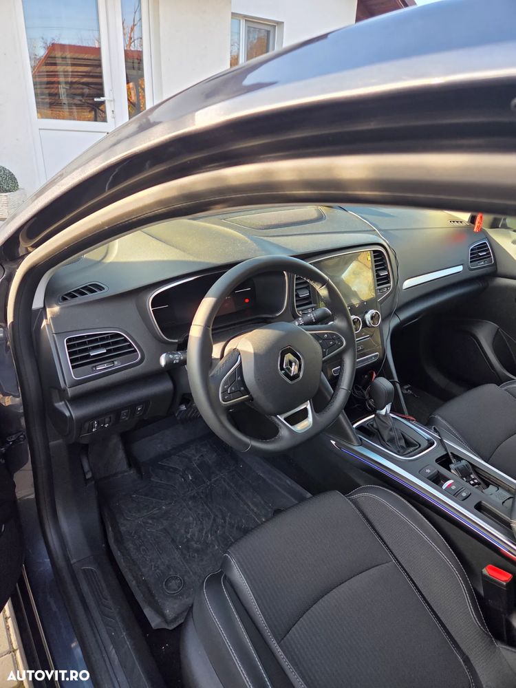 Renault Megane TCe 140 EDC GPF Techno - 6