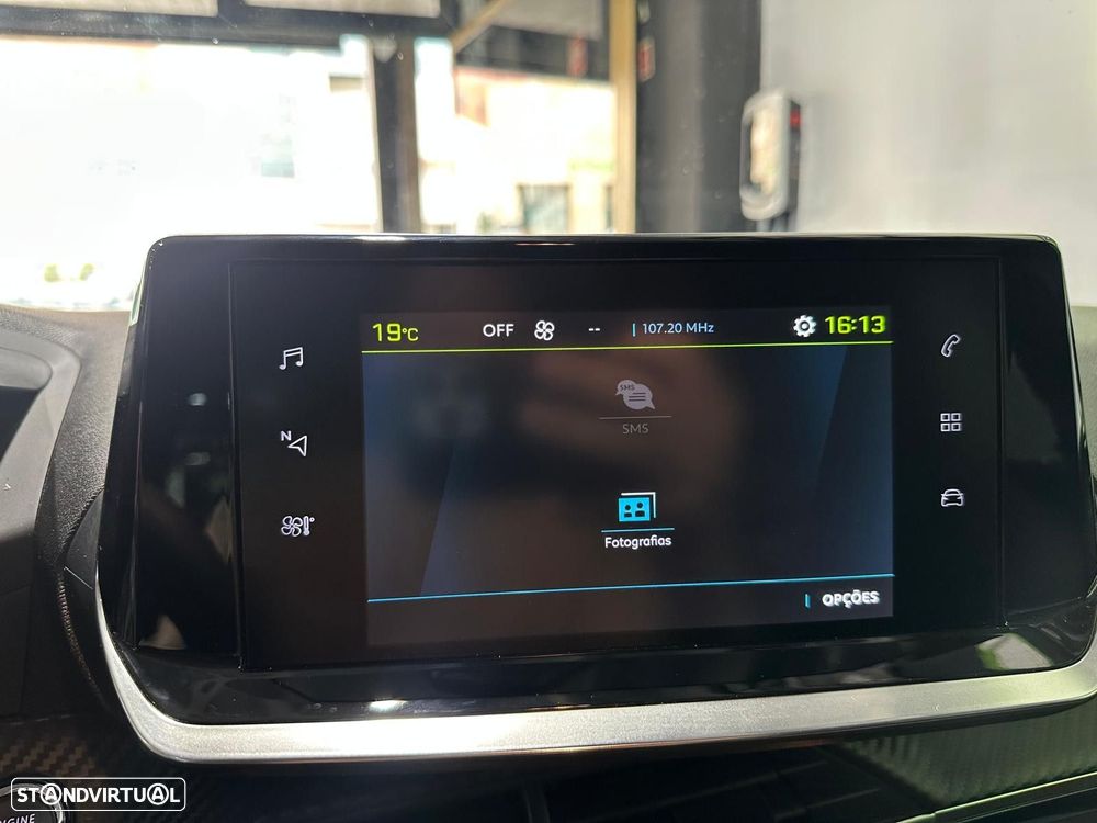 Peugeot e-208 50 kWh Allure - 31