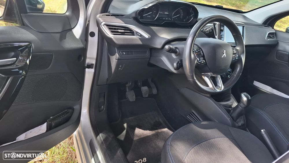Peugeot 208 1.6 BlueHDi Style - 6