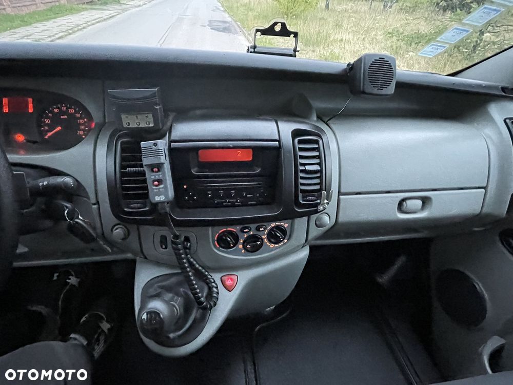 Renault Trafic - 30