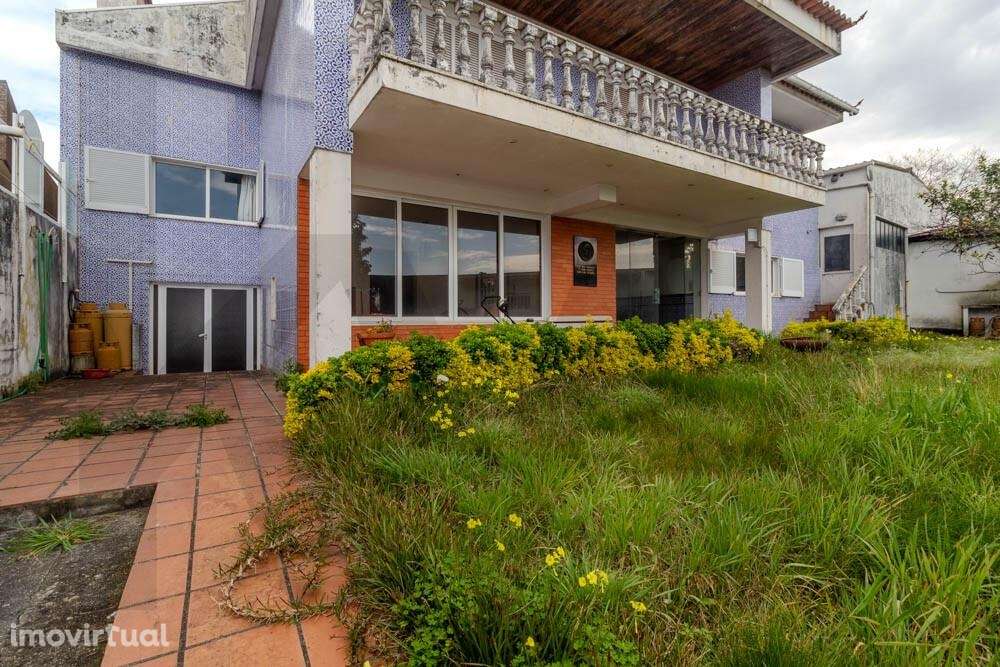 Moradia T4 senhorial em Rechousa, Canelas - Grande imagem: 4/38