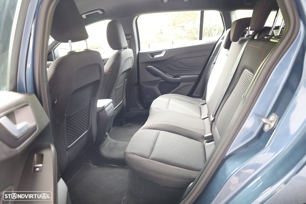 Ford Focus SW 1.0 EcoBoost MHEV ST-Line Aut. - 37