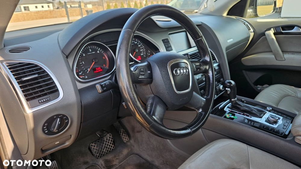 Audi Q7 3.0 TDI Quattro Tiptronic - 5