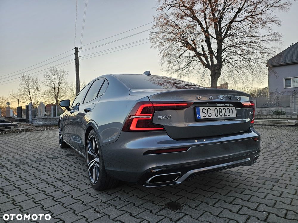 Volvo S60 T4 R-Design First Edition - 10