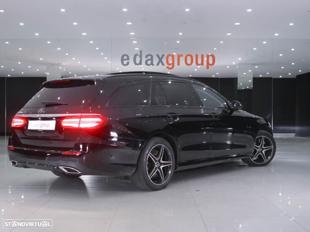 Mercedes-Benz E 300 de AMG Line - 3