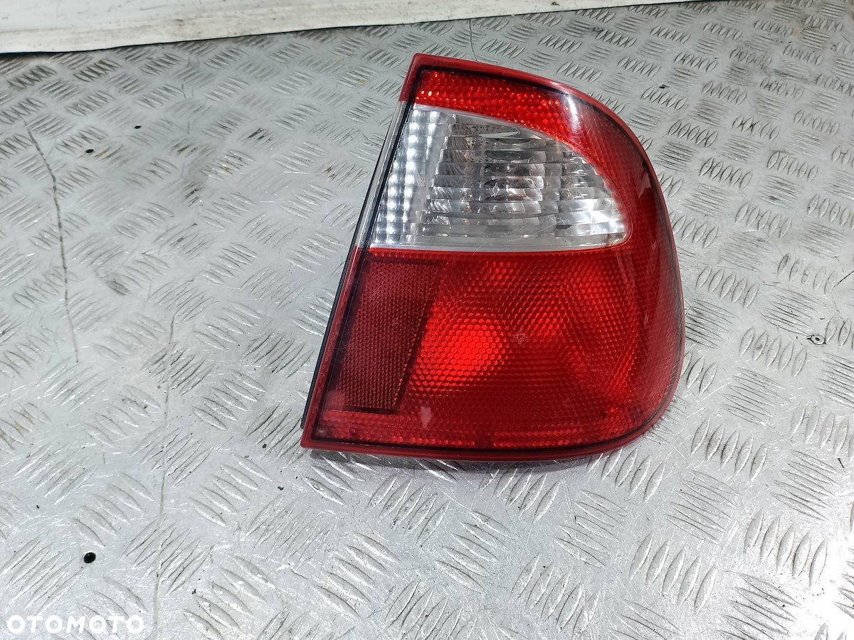 LAMPA TYLNA PRAWA SEAT CORDOBA I SEDAN - 1