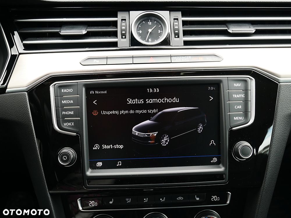 Volkswagen Passat - 12