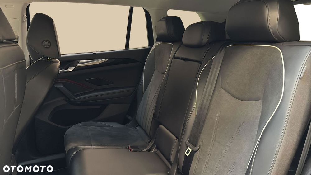 Volkswagen Tayron 1.5 eTSI mHEV Elegance DSG - 23
