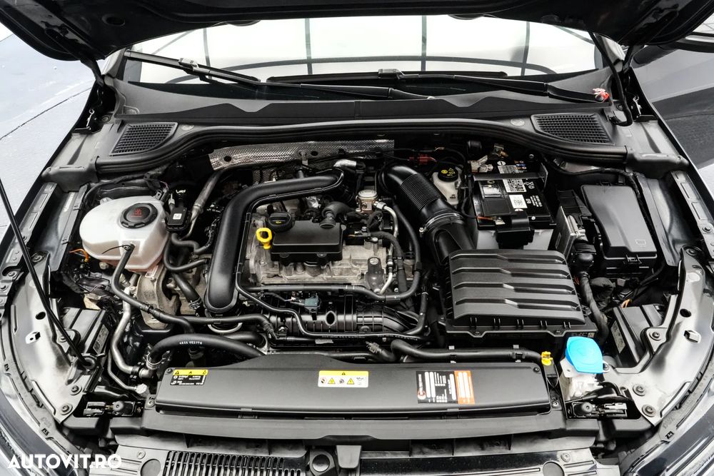 Volkswagen Golf 1.0 TSI Comfortline - 24