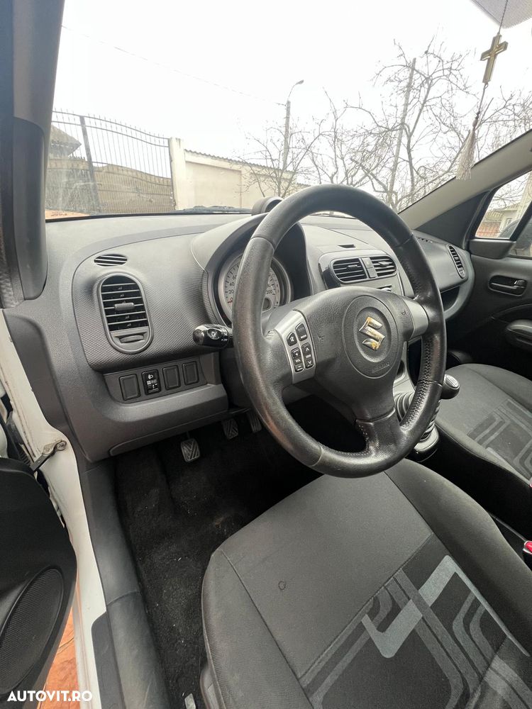 Suzuki Splash 1.0 GC - 6