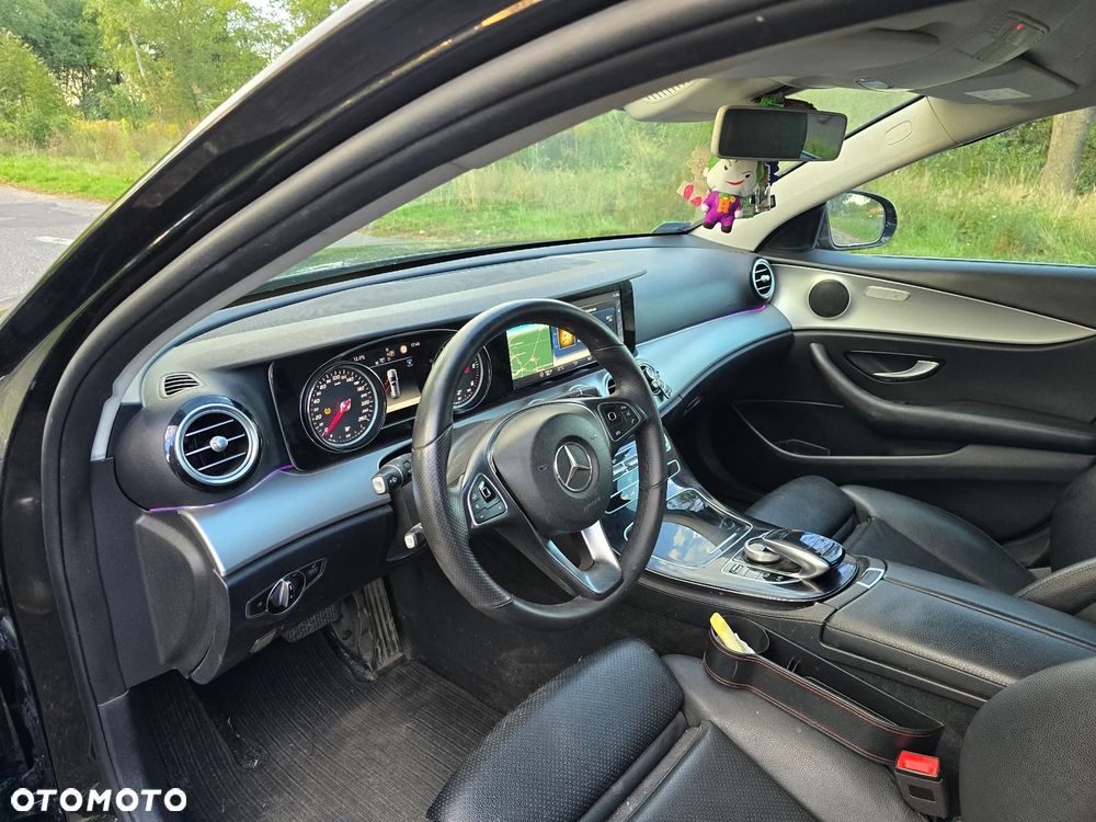 Mercedes-Benz Klasa E 200 d T 9G-TRONIC AMG Line - 22