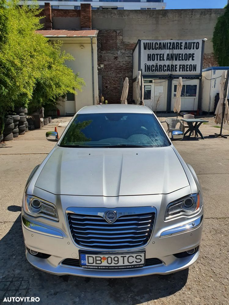 Lancia Thema 3.0 V6 CRD 24V Automatik Platinum - 27