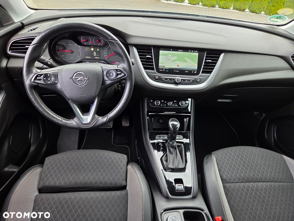 Opel Grandland X - 12