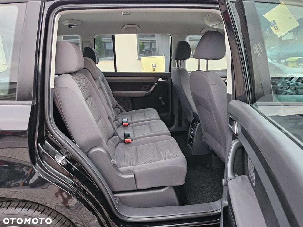 Volkswagen Touran 1.9 TDI DPF Conceptline - 12