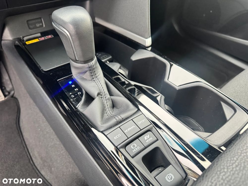 Toyota Camry 2.5 Hybrid Comfort CVT - 15