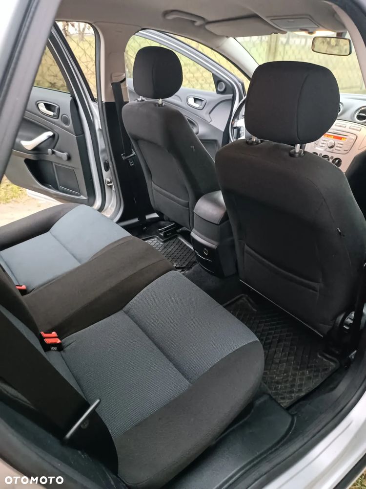 Ford Mondeo 2.0 TDCi Ambiente - 7