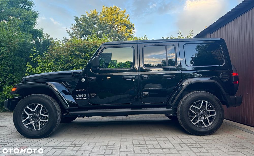 Jeep Wrangler - 10