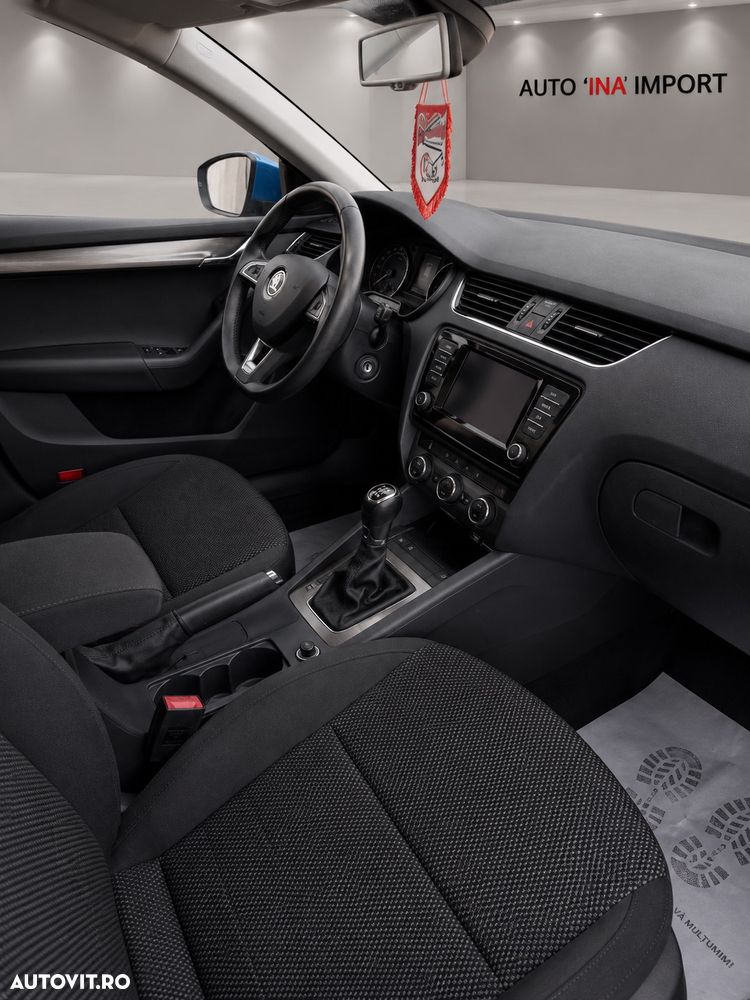 Skoda Octavia 2.0 TDI 4x4 DSG Scout - 7