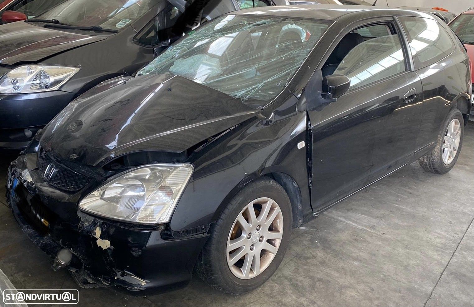 Honda Civic  1.7 CDTI de 2003 disponível para peças - 1