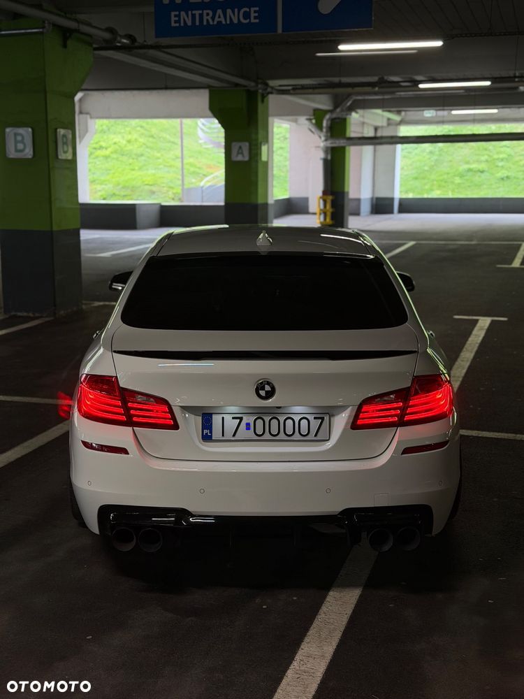 BMW Seria 5 550i xDrive Luxury Line - 6