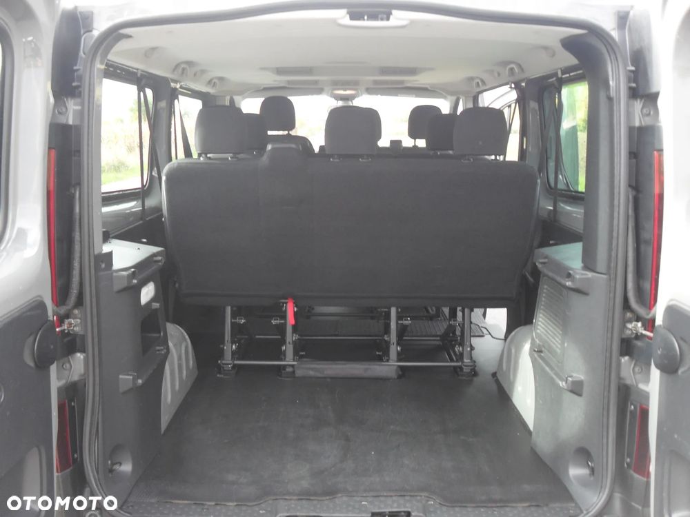 Opel Vivaro - 14