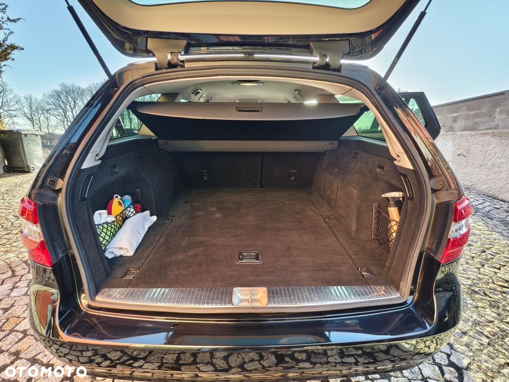 Mercedes-Benz Klasa E 220 T CDI DPF BlueEFFICIENCY 7G-TRONIC Elegance - 16