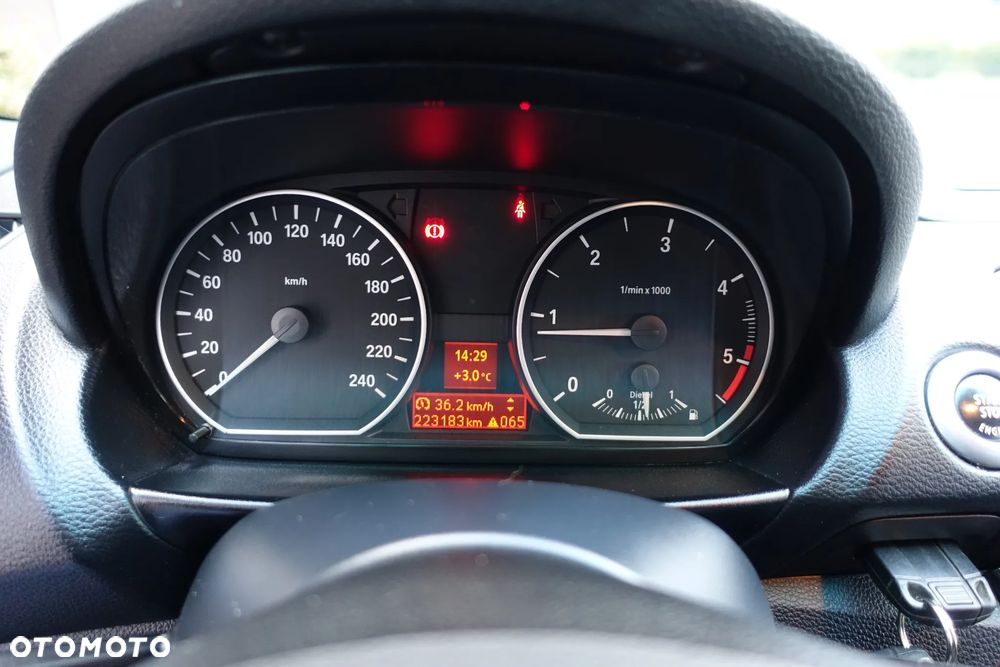 BMW Seria 1 116d - 22