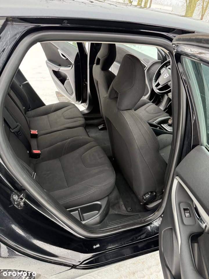 Volvo V40 D2 Momentum - 5