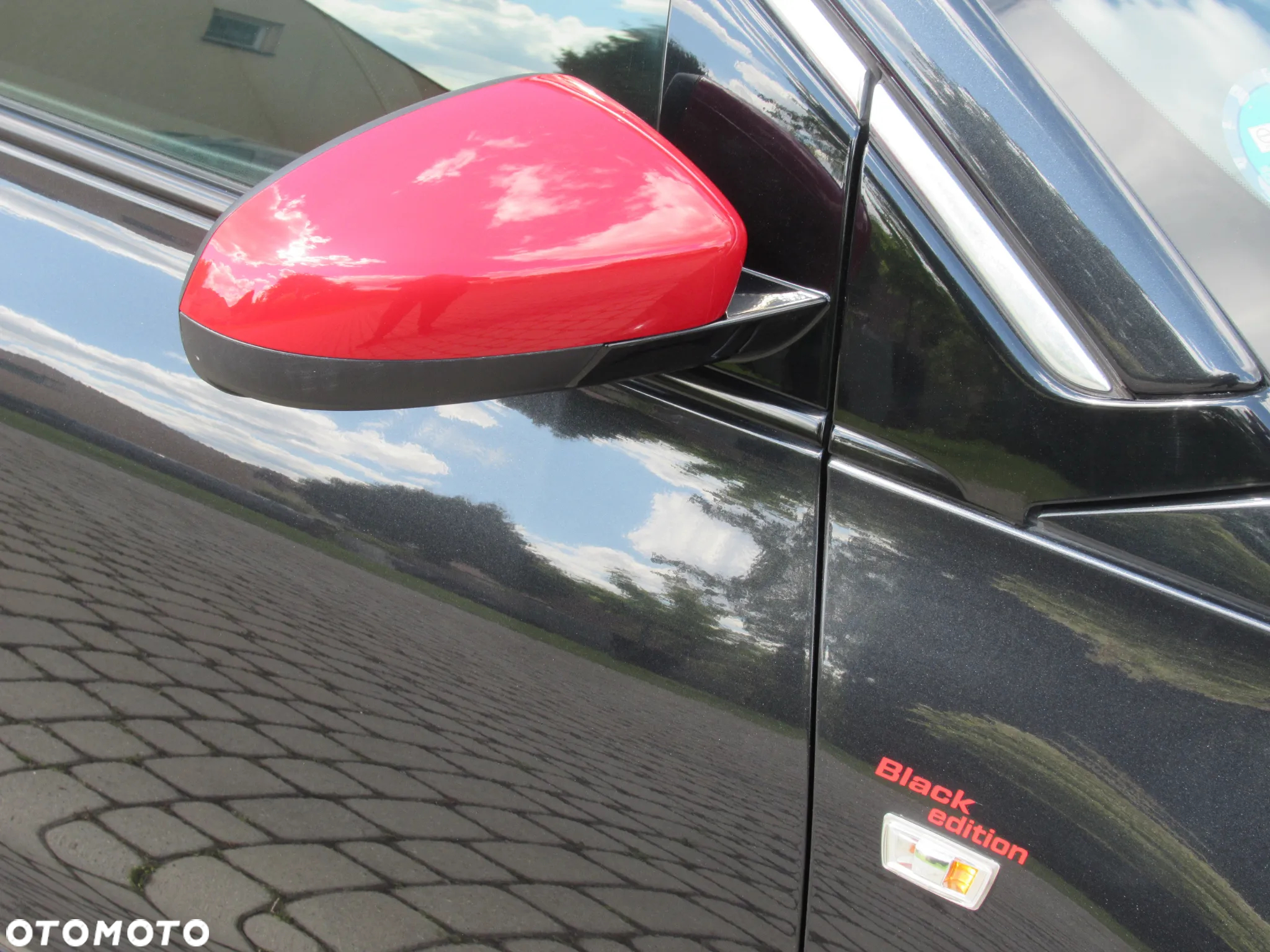 Opel Adam 1.2 Black Jack S&S - 33