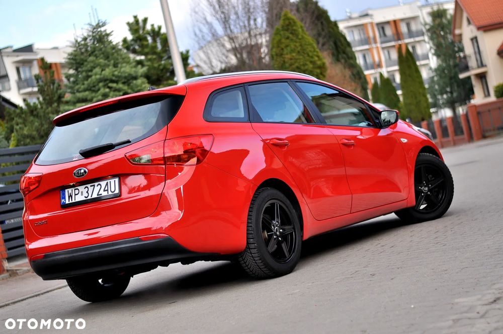 Kia Ceed 1.6 GDI M DCT - 14