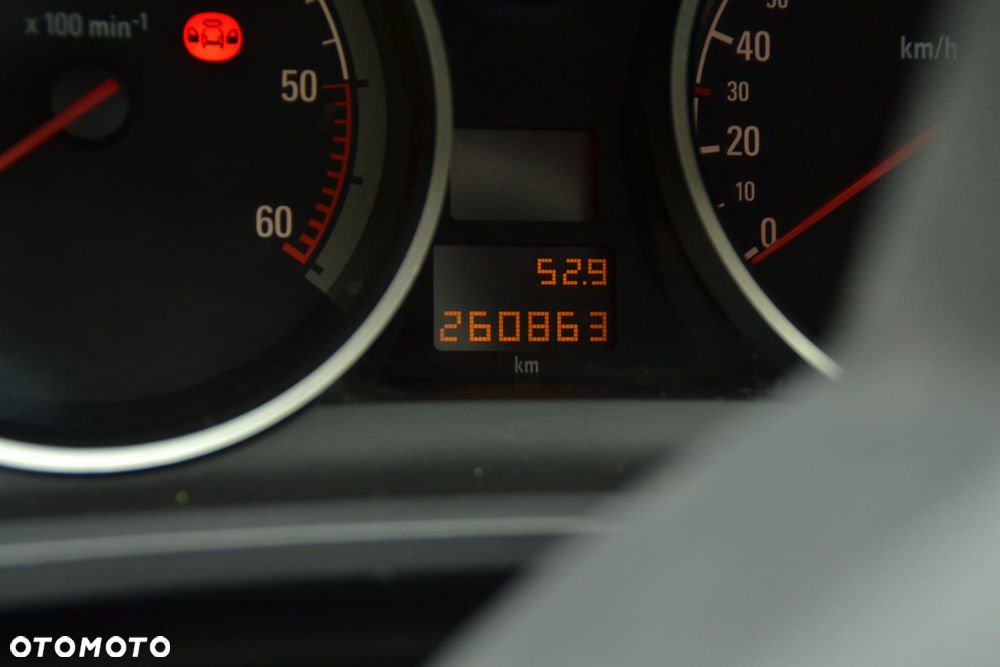 Opel Zafira - 4