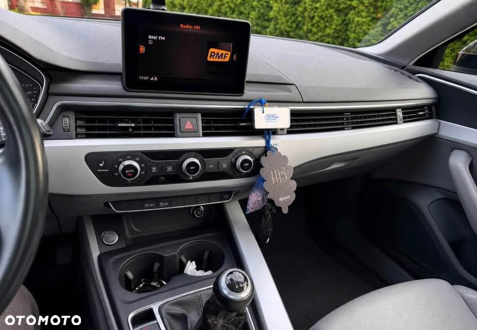 Audi A4 Avant 2.0 TDI - 9