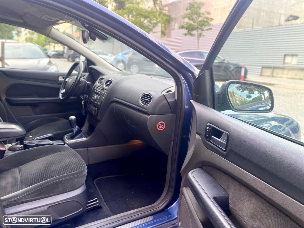 Ford Focus SW 1.6 TDCi Ambiente - 17