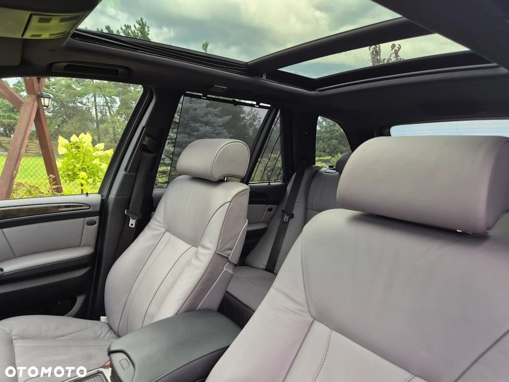 BMW X5 4.4i - 32