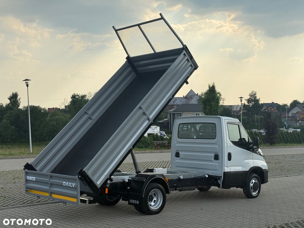 Iveco DAILY 35/50-180 3.0 HPI 180KM BLOKADA MOSTU! WYWROTKA 3-stronna ! 90 tyś km! HAK! Jak Nowy!! - 20