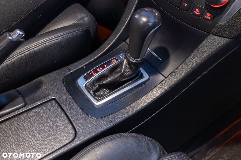 Suzuki Kizashi 2.4 Sport 4WD CVT - 30