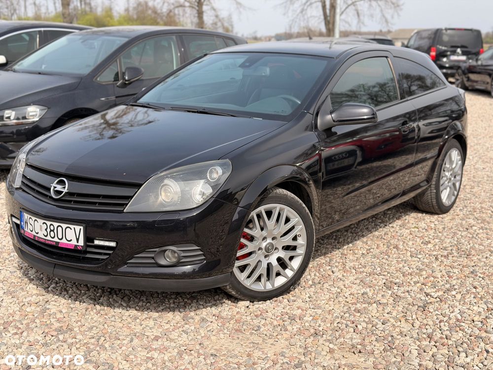 Opel Astra 2.0 T Cosmo - 8