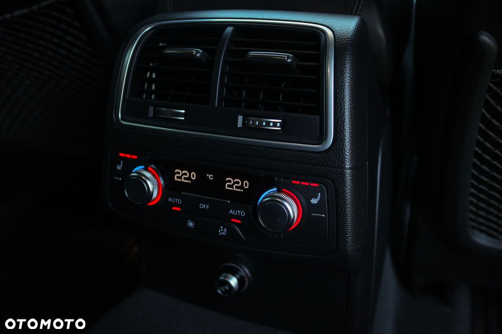 Audi A6 Avant 2.0 TDI Ultra DPF S tronic - 30