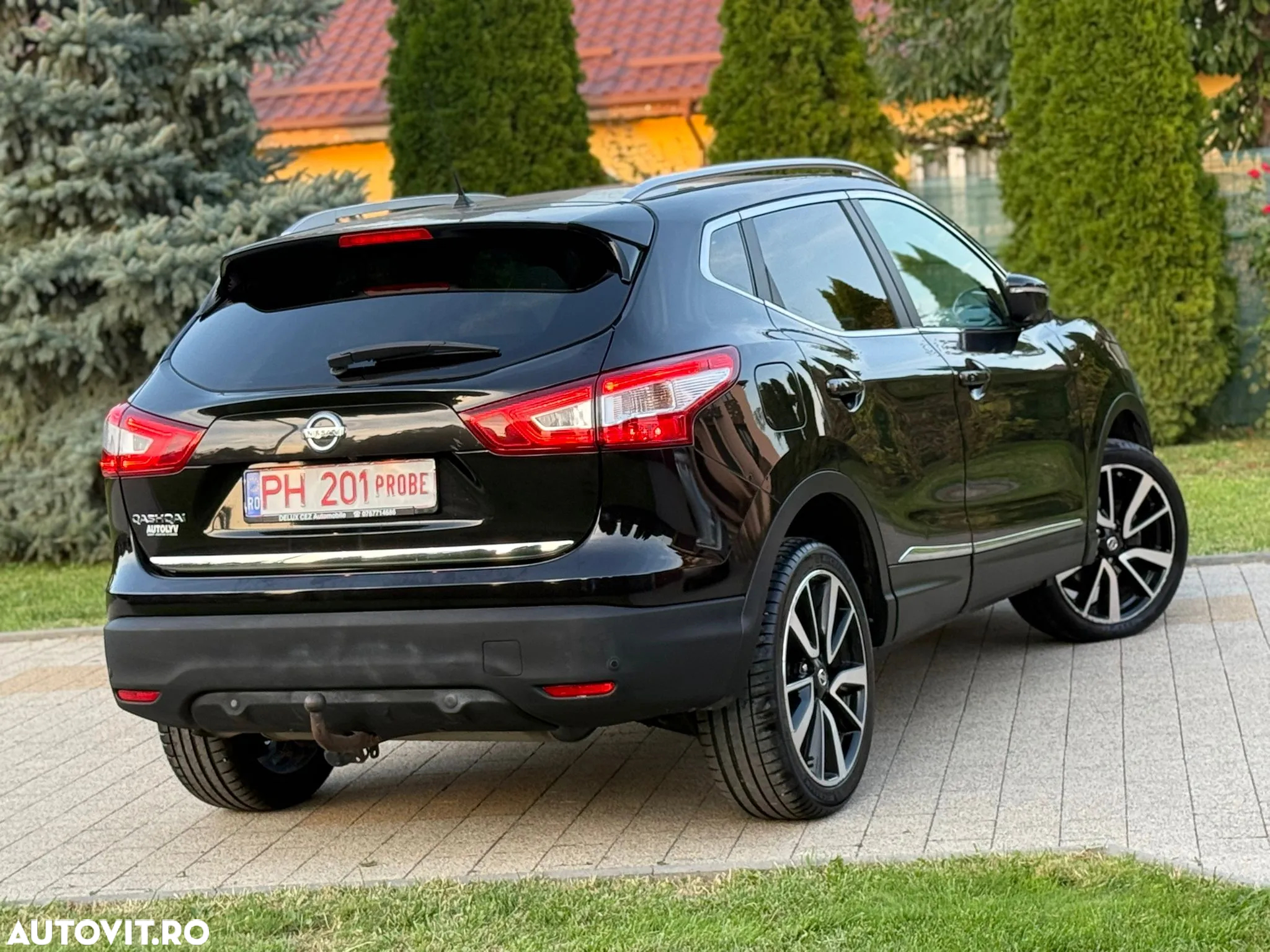 Nissan Qashqai 1.6 DCI ALL-MODE 4x4i TEKNA+ - 4