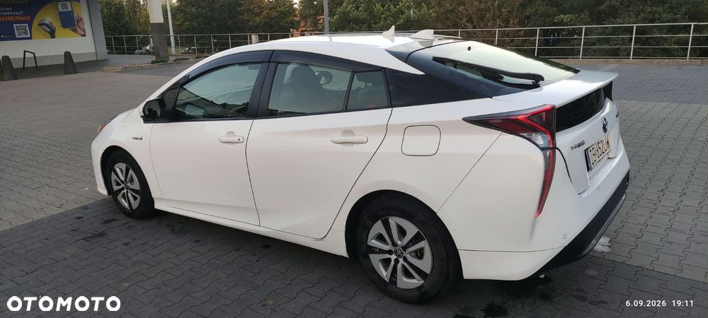 Toyota Prius 1.8 Hybrid Active - 8