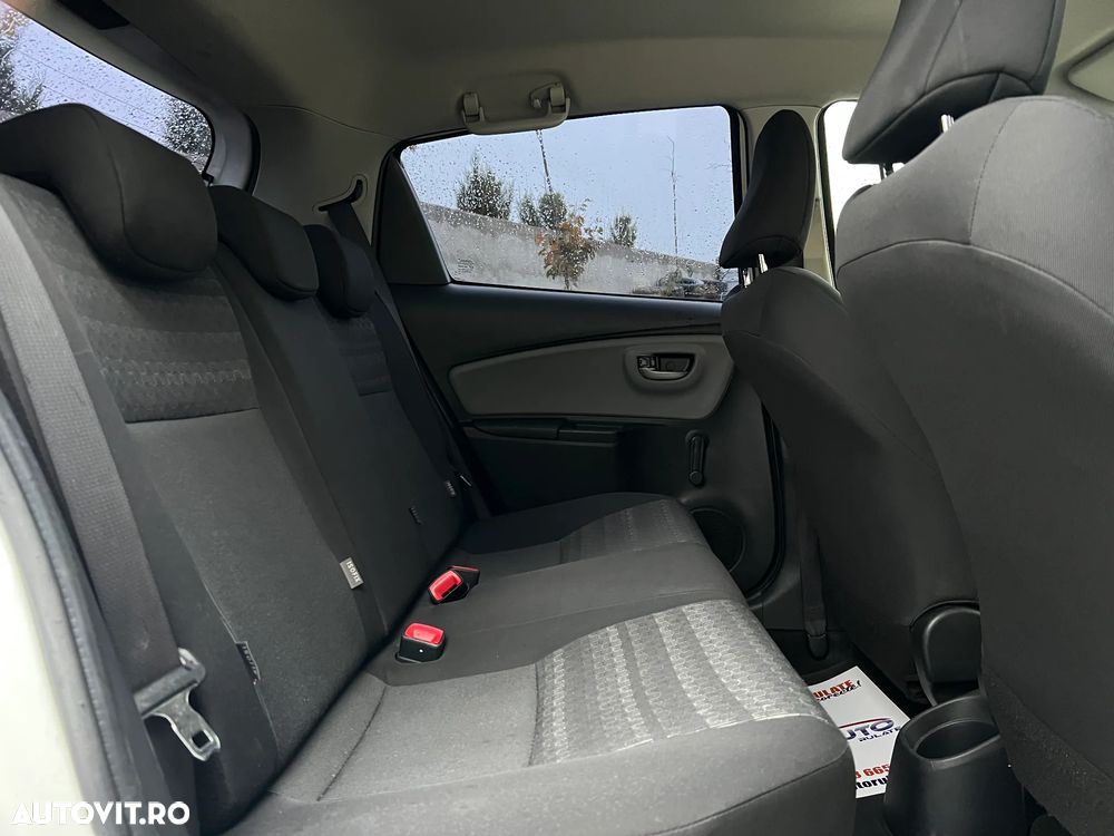Toyota Yaris - 7