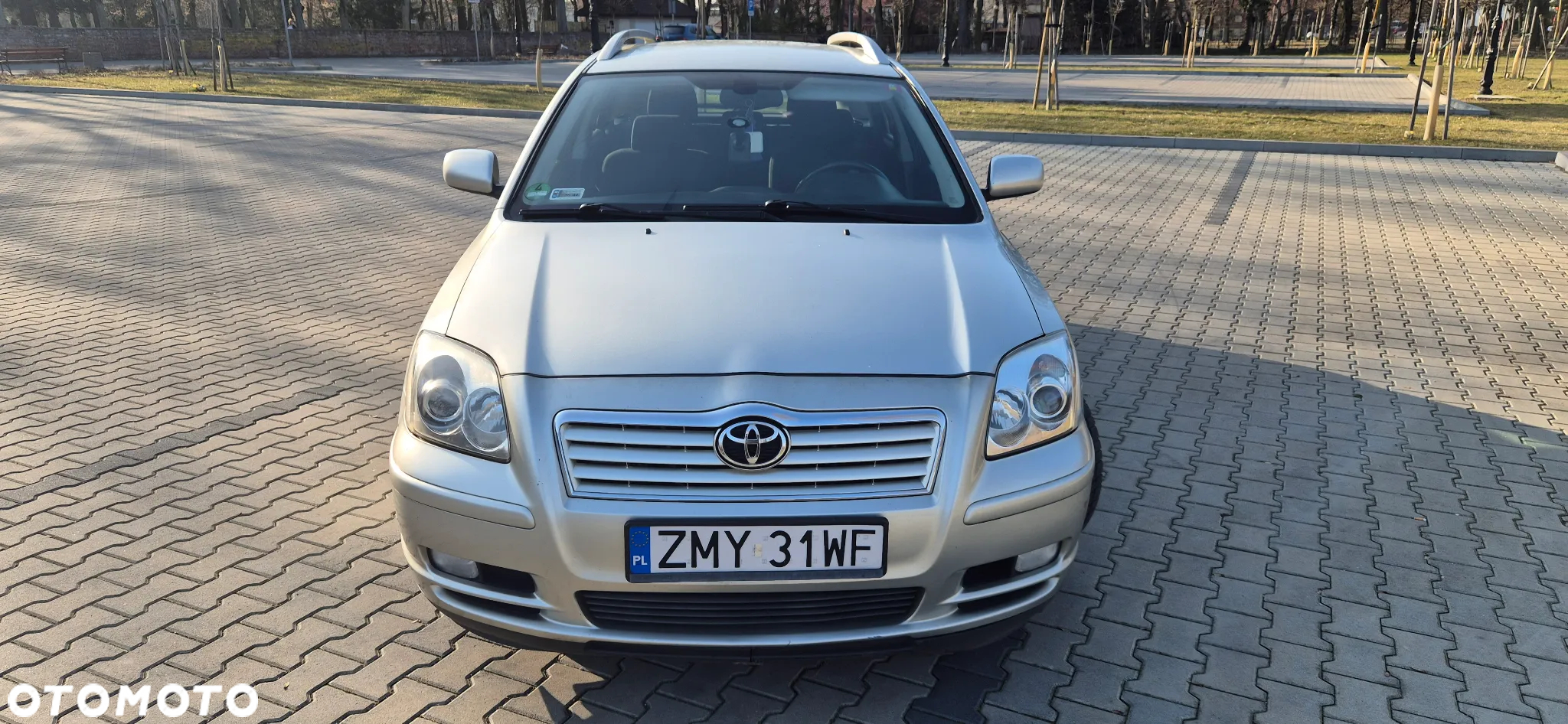 Toyota Avensis 2.0 D-4D Sol Plus - 3