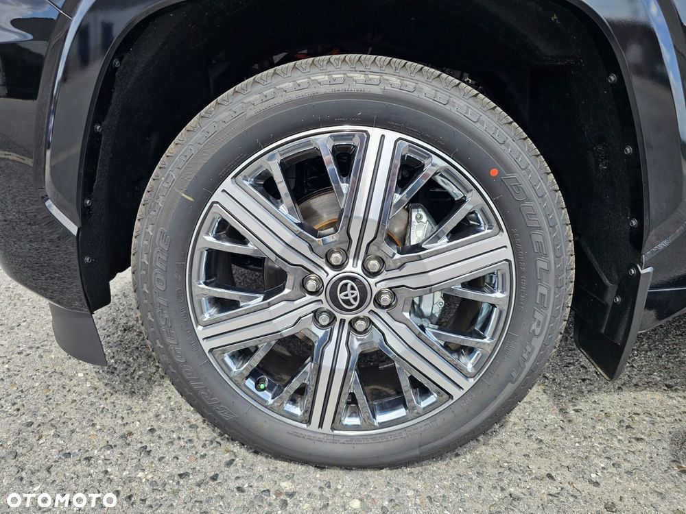Toyota Sequoia - 35